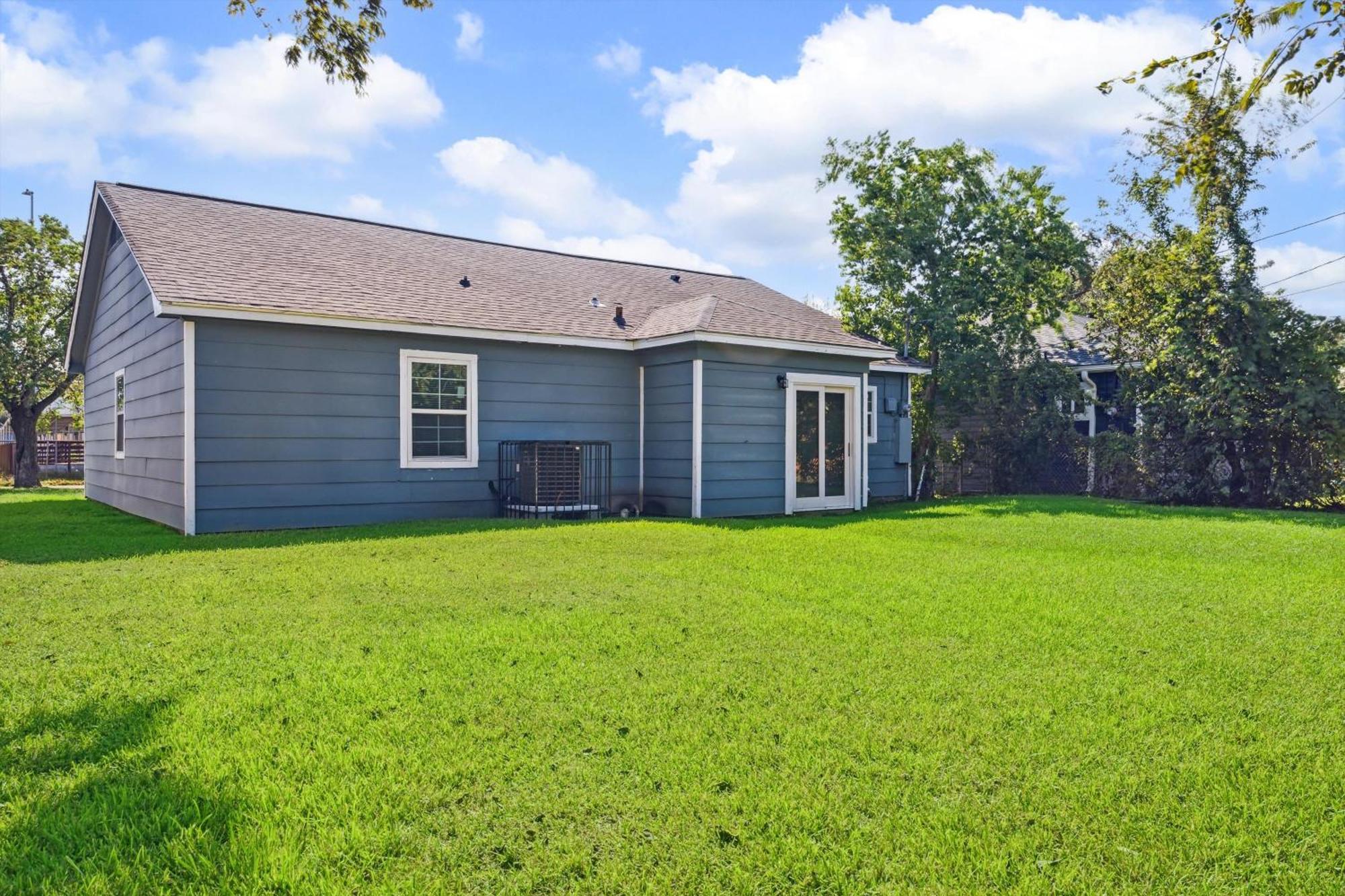 Houston Hideaway 3 Bedroom Home Exterior photo