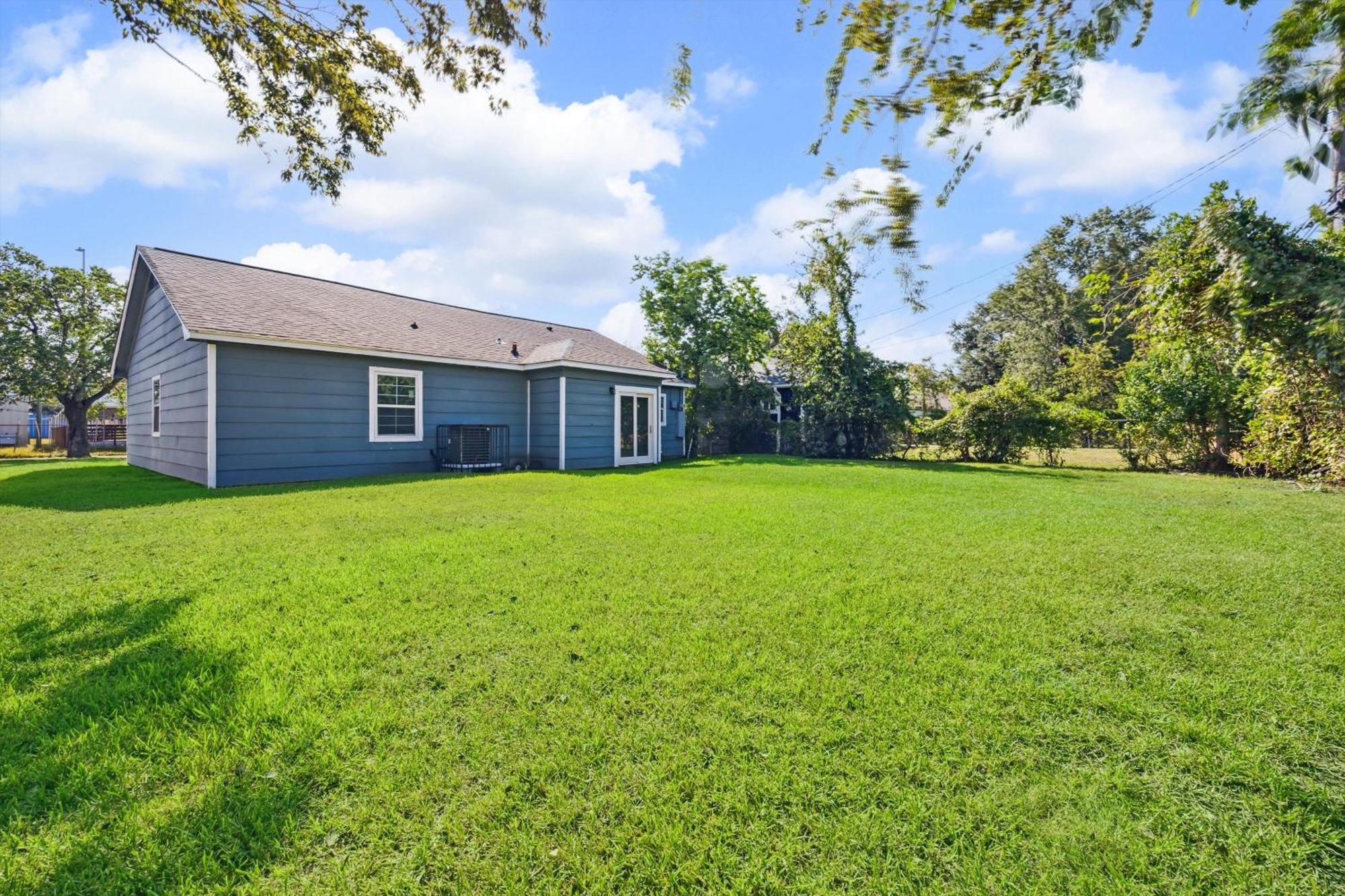 Houston Hideaway 3 Bedroom Home Exterior photo